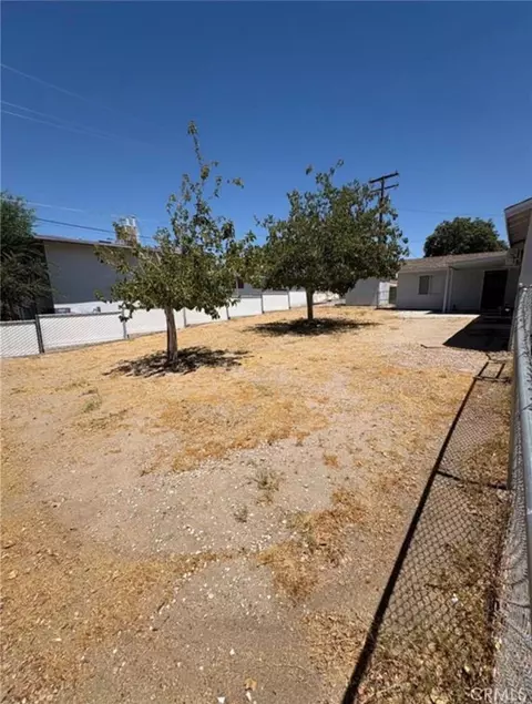 Exterior - 435 S 1st, Barstow, CA 92311 photo 2 of 2