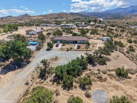View/Area - 8767 Malpaso Rd, Phelan, CA 92371 photo 3 of 13