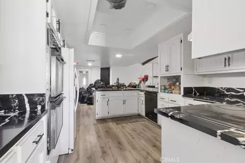 Kitchen - 8767 Malpaso Rd, Phelan, CA 92371 photo 1 of 2