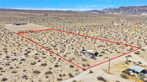 View/Area - 4225 Cathys Ln, Landers, CA 92285 photo 3 of 9