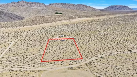 View/Area - 4225 Cathys Ln, Landers, CA 92285 photo 6 of 9