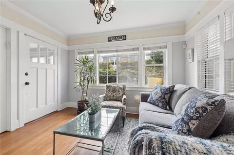 Entry Way - 107 Bennett, Long Beach, CA 90803 photo 1 of 2