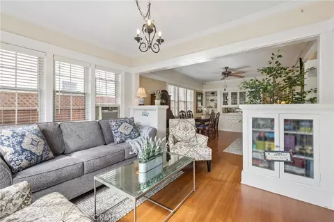 Living - 107 Bennett, Long Beach, CA 90803 photo 1 of 8