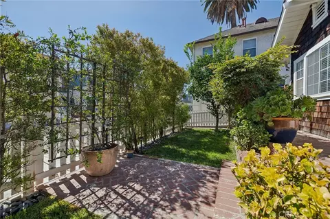 Exterior - 107 Bennett, Long Beach, CA 90803 photo 4 of 5