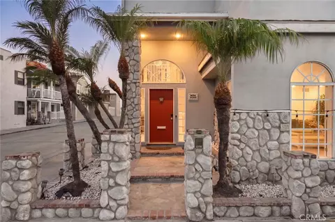 Exterior - 6020 Ocean Blvd, Long Beach, CA 90803 photo 2 of 4