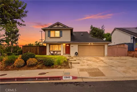 13945 Simshaw Ave, Sylmar, CA 91342