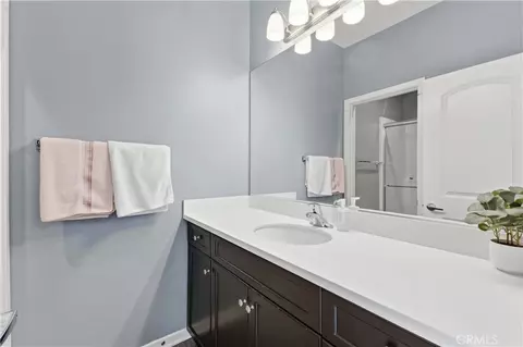 Bath - 8847 Jacaranda #C, Montclair, CA 91763 photo 2 of 2