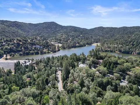 View/Area - 107 Pine Rdg, Crestline, CA 92325 photo 2 of 4