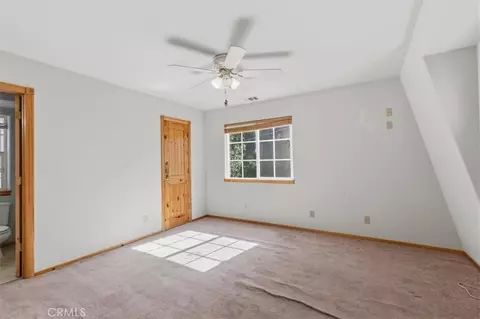 Bedroom - 107 Pine Rdg, Crestline, CA 92325 photo 1 of 6