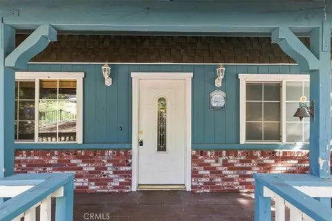 Exterior - 107 Pine Rdg, Crestline, CA 92325 photo 3 of 9