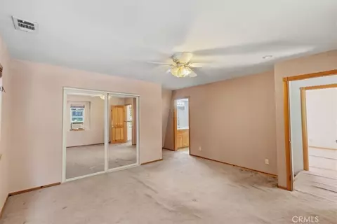 Bedroom - 107 Pine Rdg, Crestline, CA 92325 photo 5 of 6