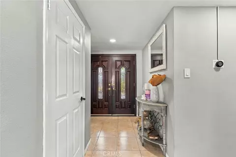 Entry Way - 9081 Tangelo Ave, Fontana, CA 92335 photo 1 of 4