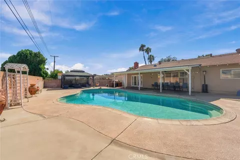 Exterior - 9081 Tangelo Ave, Fontana, CA 92335 photo 3 of 7