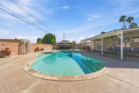 Exterior - 9081 Tangelo Ave, Fontana, CA 92335 photo 4 of 7