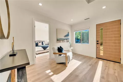 Entry Way - 15331 Lemay St, Van Nuys, CA 91406 photo 2 of 4