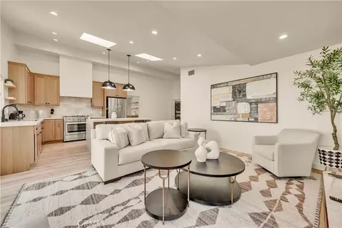 Living - 15331 Lemay St, Van Nuys, CA 91406 photo 1 of 2