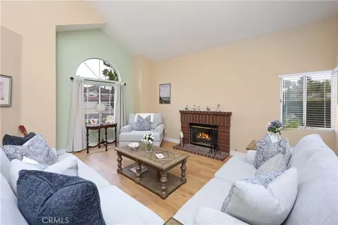 Living - 10880 Colusa, Rancho Cucamonga, CA 91701 photo 2 of 4
