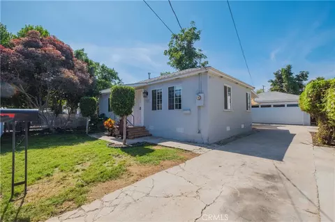 Exterior - 609 N Crane Avenue Ave, Compton, CA 90221 photo 1 of 9