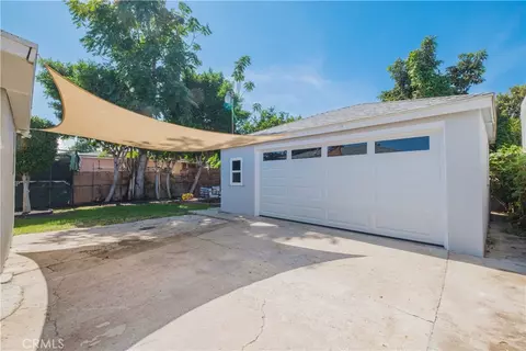 Exterior - 609 N Crane Avenue Ave, Compton, CA 90221 photo 5 of 9