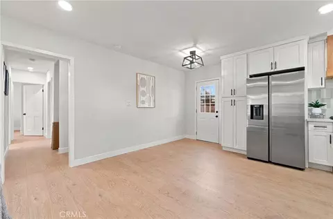 Entry Way - 2435 Gale Ave, Long Beach, CA 90810 photo 1 of 3