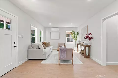 Living - 2435 Gale Ave, Long Beach, CA 90810 photo 1 of 3