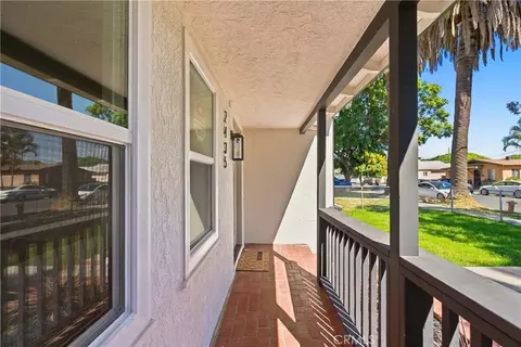 Exterior - 2435 Gale Ave, Long Beach, CA 90810 photo 2 of 10