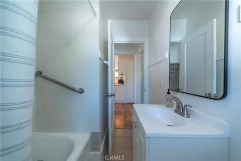 Bath - 20342 Concord, Hayward, CA 94541 photo 2 of 3