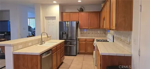 Entry Way - 43424 Dodaro, Temecula, CA 92592 photo 1 of 4