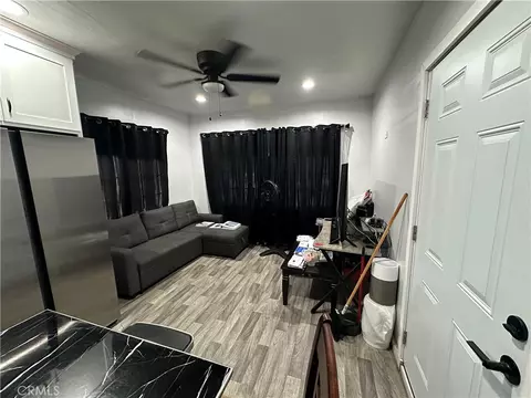 6656 Rosecrans Ave, Paramount, CA 90723 photo 3