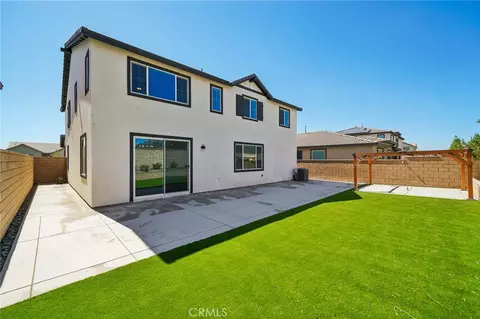 Exterior - 16750 Yarrow Ln, Fontana, CA 92336 photo 10 of 16