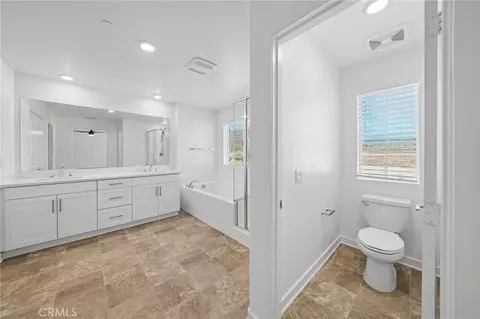 Entry Way - 16750 Yarrow Ln, Fontana, CA 92336 photo 6 of 13