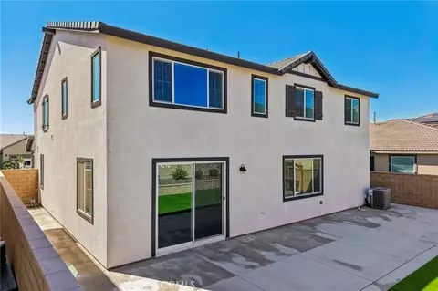 Exterior - 16750 Yarrow Ln, Fontana, CA 92336 photo 5 of 16