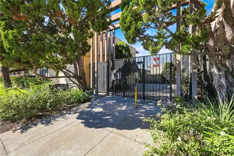 Exterior - 5535 Ackerfield #8, Long Beach, CA 90805 photo 6 of 6