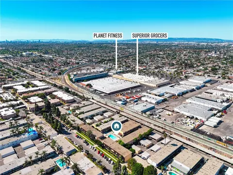 View/Area - 5535 Ackerfield #8, Long Beach, CA 90805 photo 3 of 7