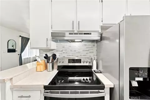 Kitchen - 5535 Ackerfield #8, Long Beach, CA 90805 photo 2 of 5