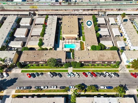 View/Area - 5535 Ackerfield #8, Long Beach, CA 90805 photo 1 of 7
