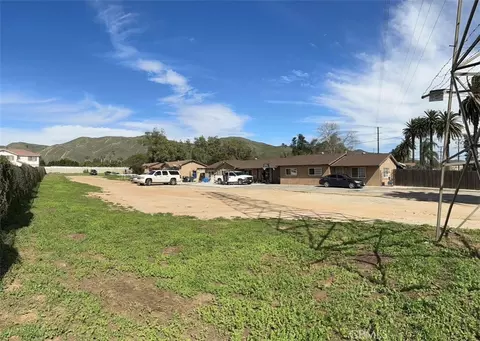 9085 Bellegrave, Riverside, CA 92509 photo 2