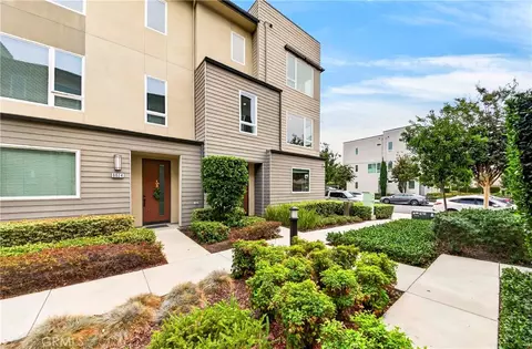 Exterior - 8028 Cypress Ln, Downey, CA 90241 photo 2 of 4