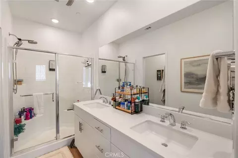 Bath - 2160 Willow Wisp, Upland, CA 91786 photo 2 of 4