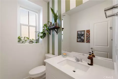 Bath - 2160 Willow Wisp, Upland, CA 91786 photo 1 of 4