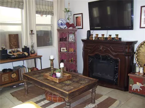 4272 5th St W, Santa Ana, CA 92703