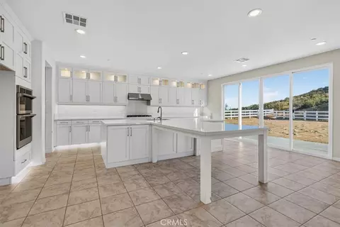 Kitchen - 26164 Waldon, Menifee, CA 92584 photo 1 of 3