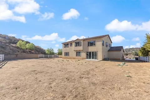 Exterior - 26164 Waldon, Menifee, CA 92584 photo 3 of 4