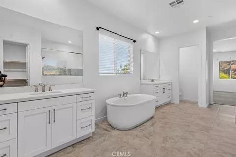 Entry Way - 26164 Waldon, Menifee, CA 92584 photo 7 of 10