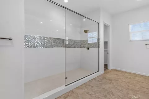 Bath - 26164 Waldon, Menifee, CA 92584 photo 3 of 4