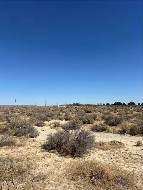 95 E Avenue E-12, Lancaster, CA 93535 photo 3