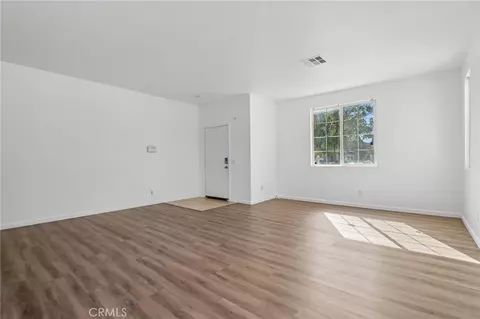 Living - 3147 W Lingard, Lancaster, CA 93536 photo 2 of 8