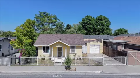 Exterior - 512 S Willowbrook, Compton, CA 90220 photo 2 of 4