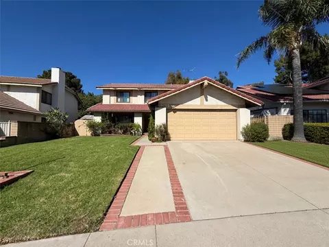 16055 Circle Diamond, Sylmar, CA 91342