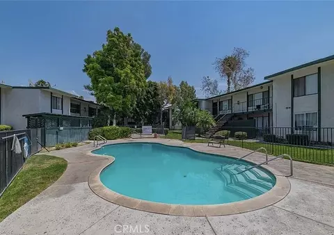 1735 E Washington St #C13, Colton, CA 92324 photo 5